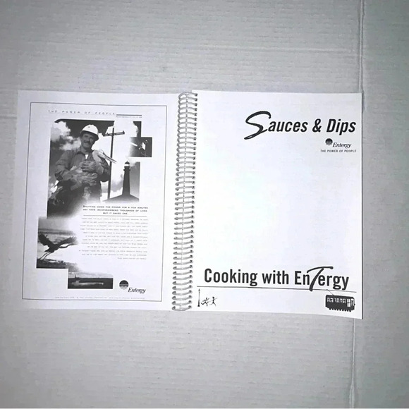 New Orleans From Woodstoves to Microwaves Cooking With Entergy (1997) Streetcar - Picture 6 of 10